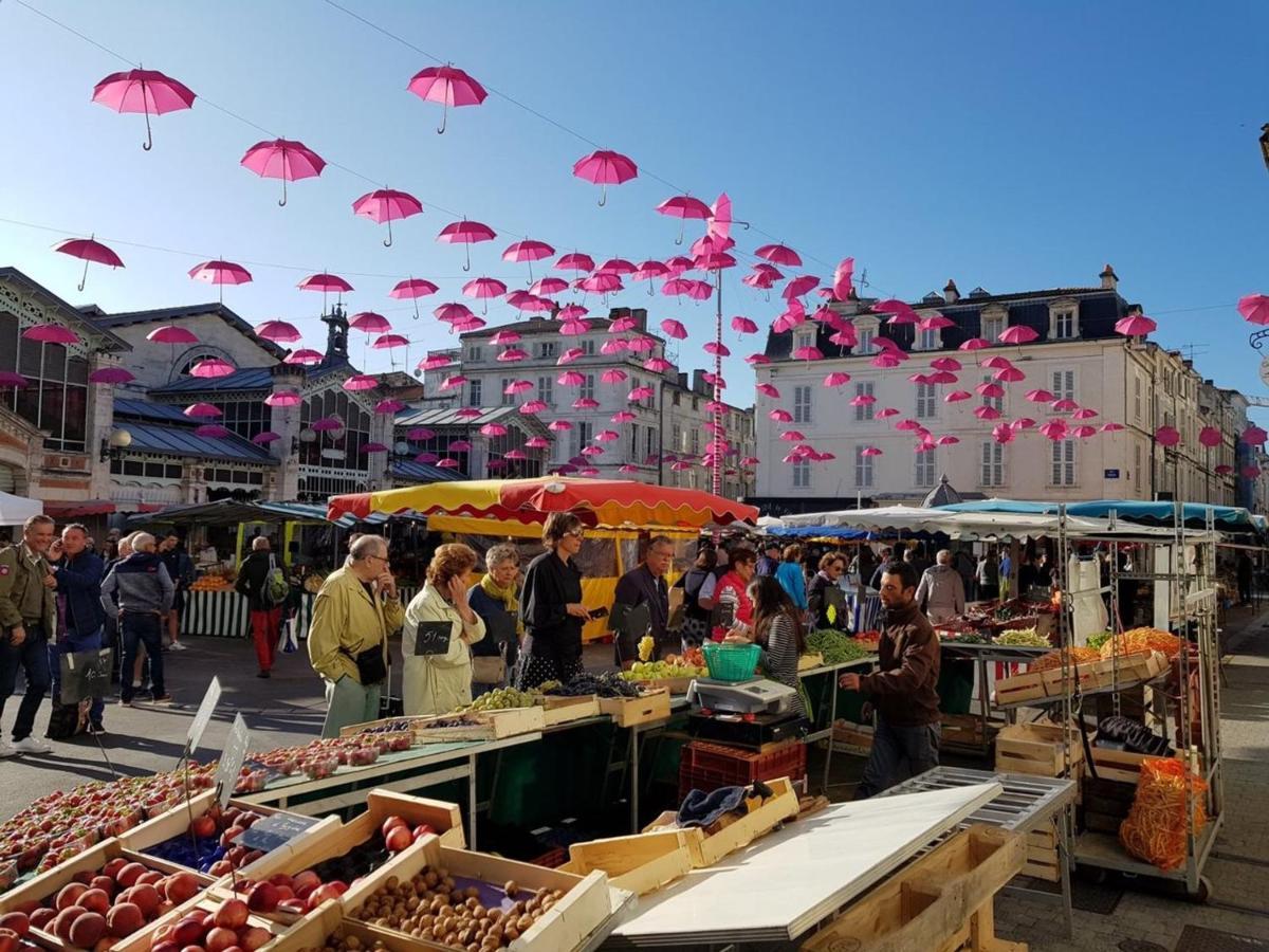 Studio Renove Au Coeur De La Rochelle, Marche A 25M, 2 Personnes, Wifi - Fr-1-535-43 Ла Рошел Екстериор снимка
